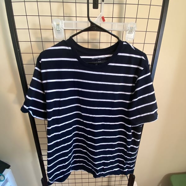 Banana Republic Premium Wash T-Shirt Size XL Navy Striped