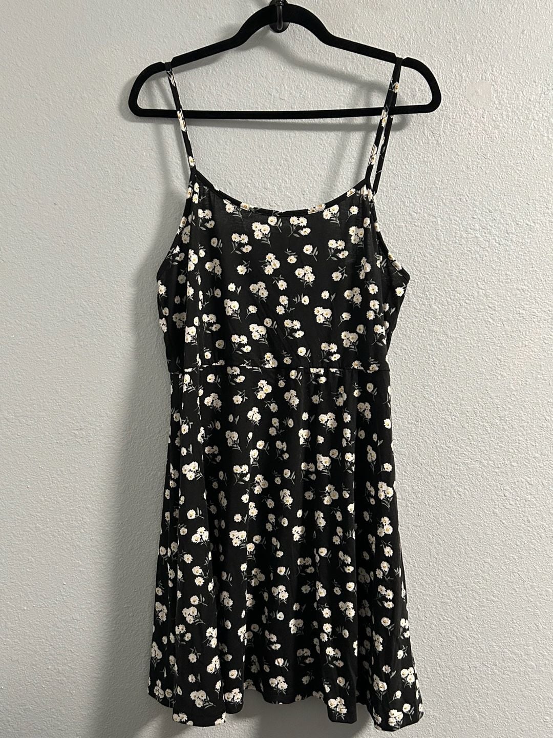SHEIN Curve Daisy Cami Dress Size 1XL Black Floral Spaghetti Strap Mini 2