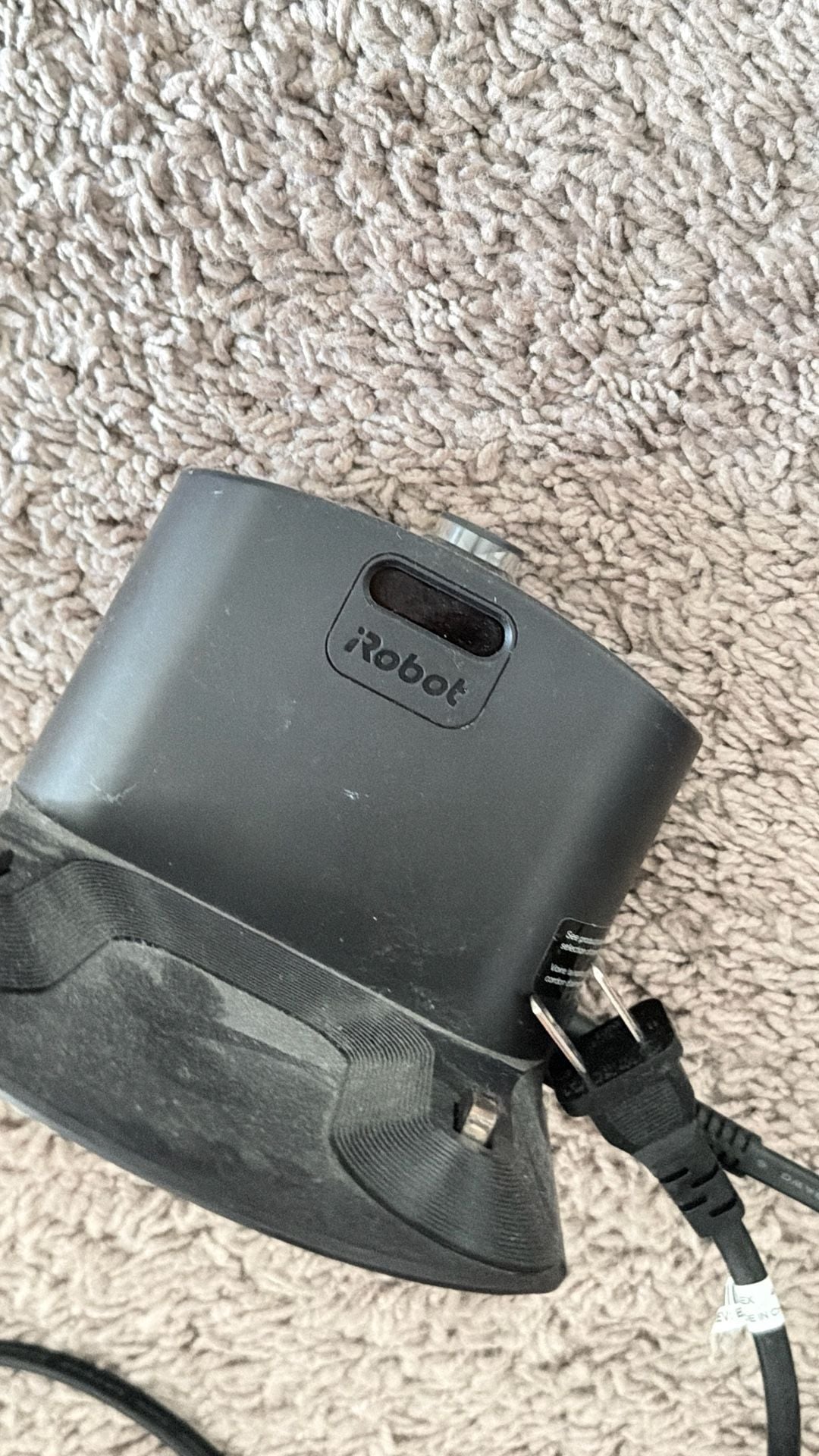 Irobot Roomba 690 Robot Vacuum Cleaner With Charging Base 4