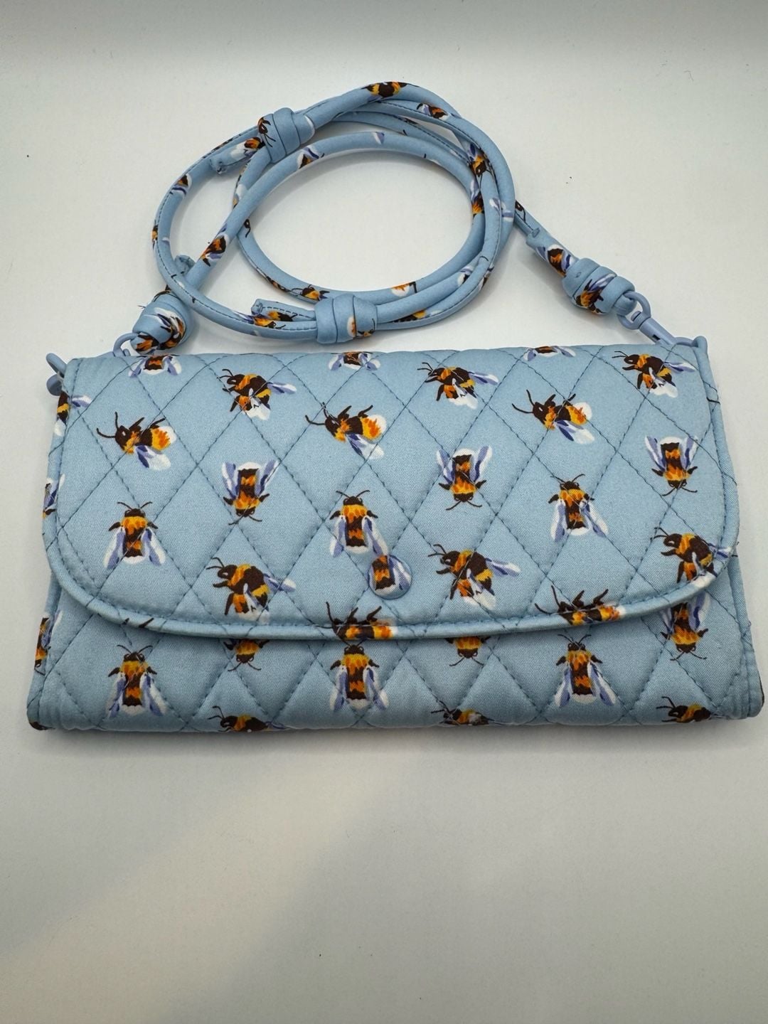 Vera Bradley Wildwood Wallet Crossbody Bee's Knees Quilted Blue 2