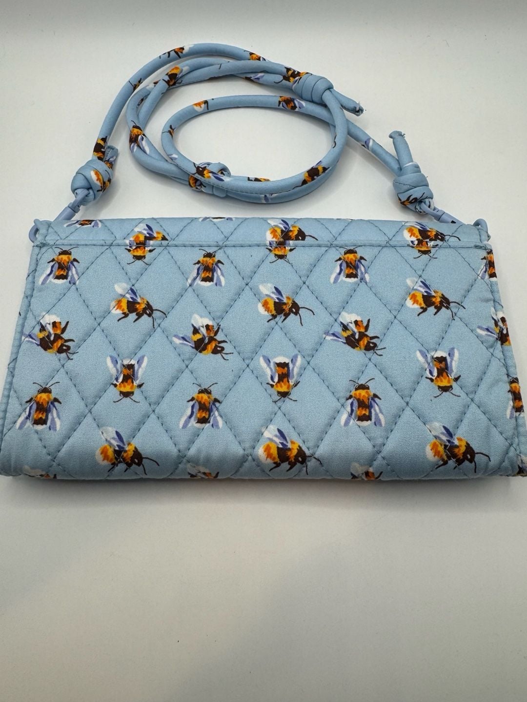 Vera Bradley Wildwood Wallet Crossbody Bee's Knees Quilted Blue 3