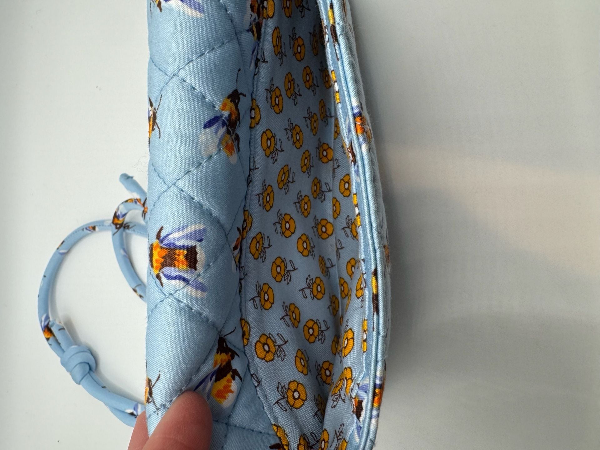 Vera Bradley Wildwood Wallet Crossbody Bee's Knees Quilted Blue 11