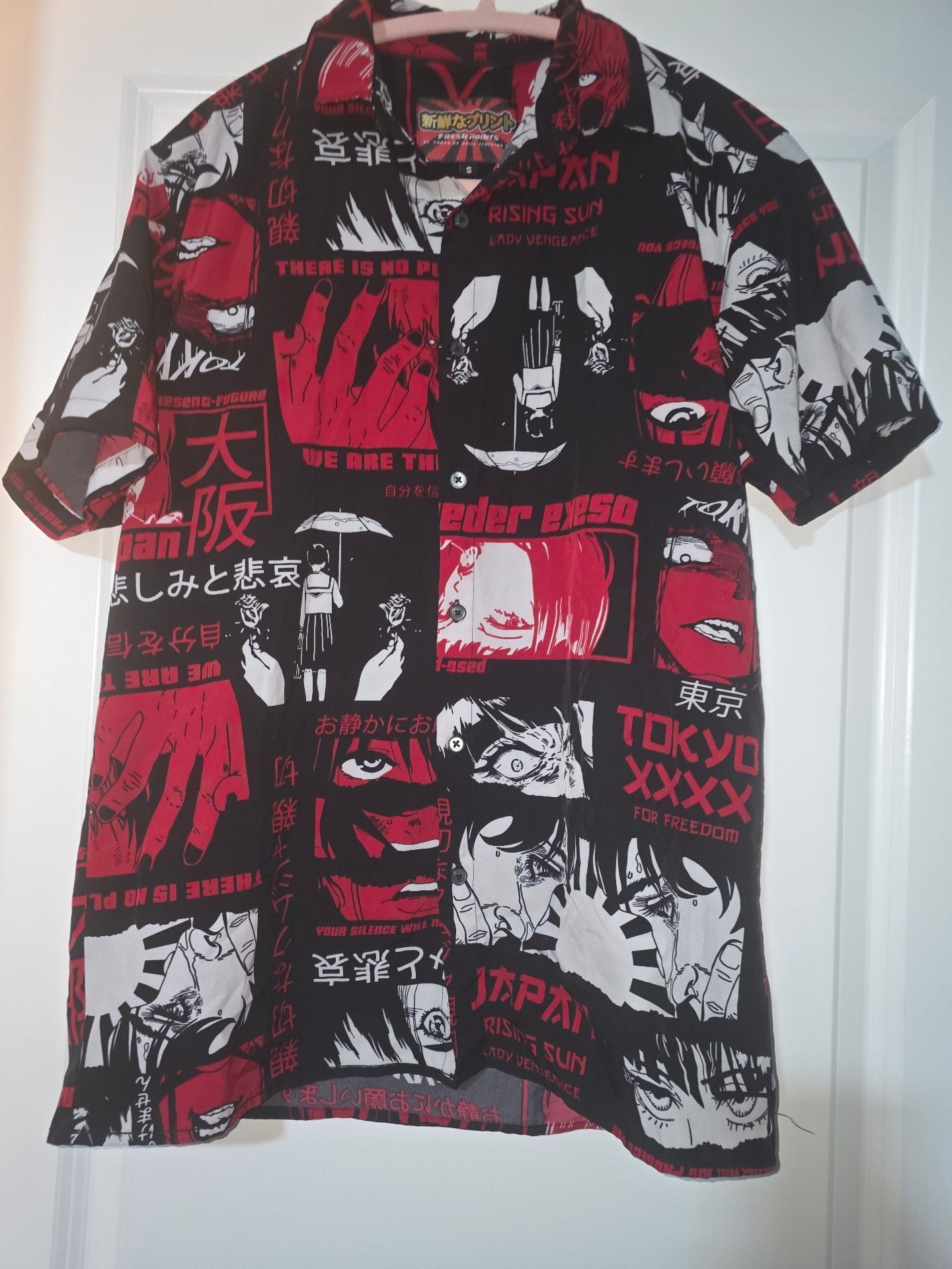 Fresh Prints of Tokyo Button Down Shirt Size S Anime Manga Print Red Black 2