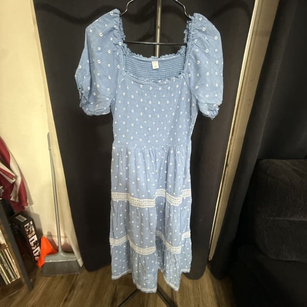 Old Navy Smocked Square Neck Midi Dress Size S Blue Floral Tiered