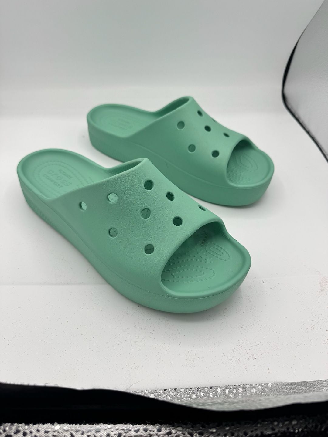 Crocs Classic Platform Slide Size W9 Green Sandals 5