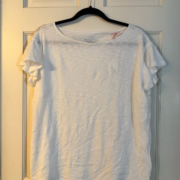 NWT Vineyard Vines Flutter Slv Tee Size M White Cap