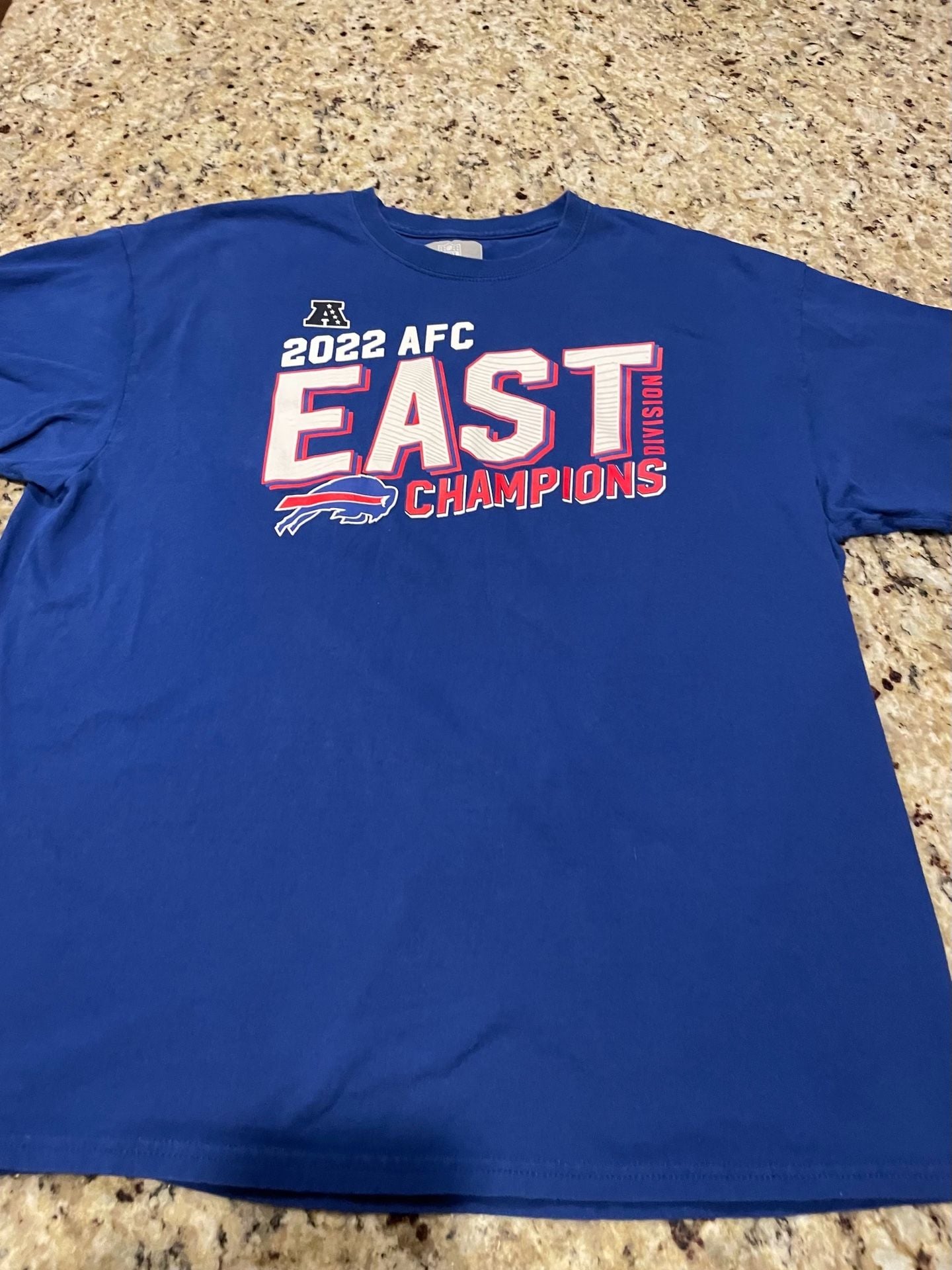 NFL Buffalo Bills 2022 AFC East Champions T-Shirt Size XL Blue 2