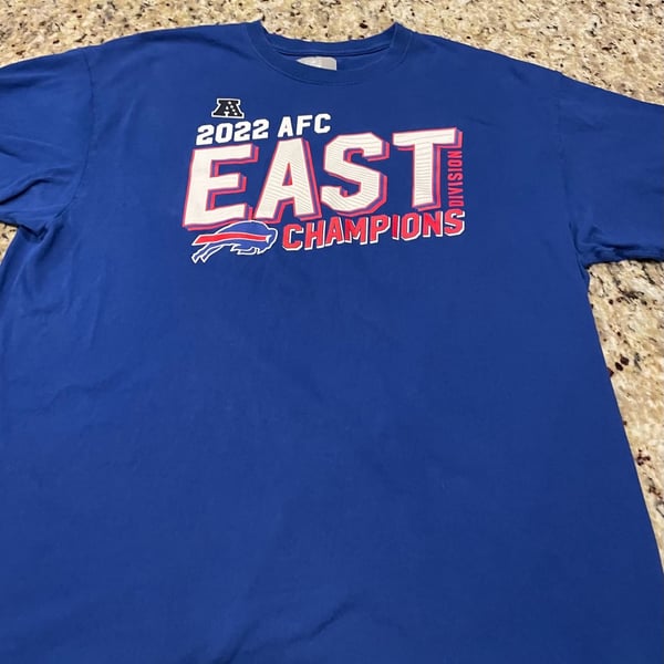 NFL Buffalo Bills 2022 AFC East Champions T-Shirt Size XL Blue