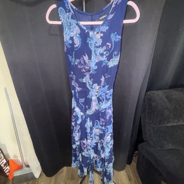 Roz & Ali Paisley Dress Size 8 Navy Blue Sleeveless Handkerchief Hem
