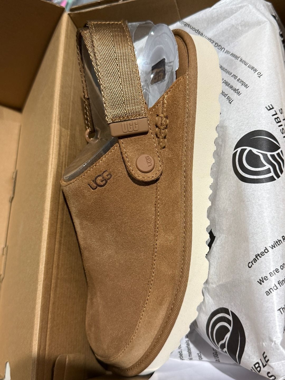 UGG Kids Goldenstar Clog Chestnut Suede Size 6 Big Kids NIB 1159770K 3