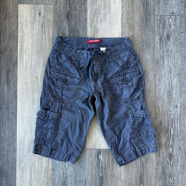 Vintage Y2K Unionbay Low Rise Cargo Shorts Size 3 Waist 28"