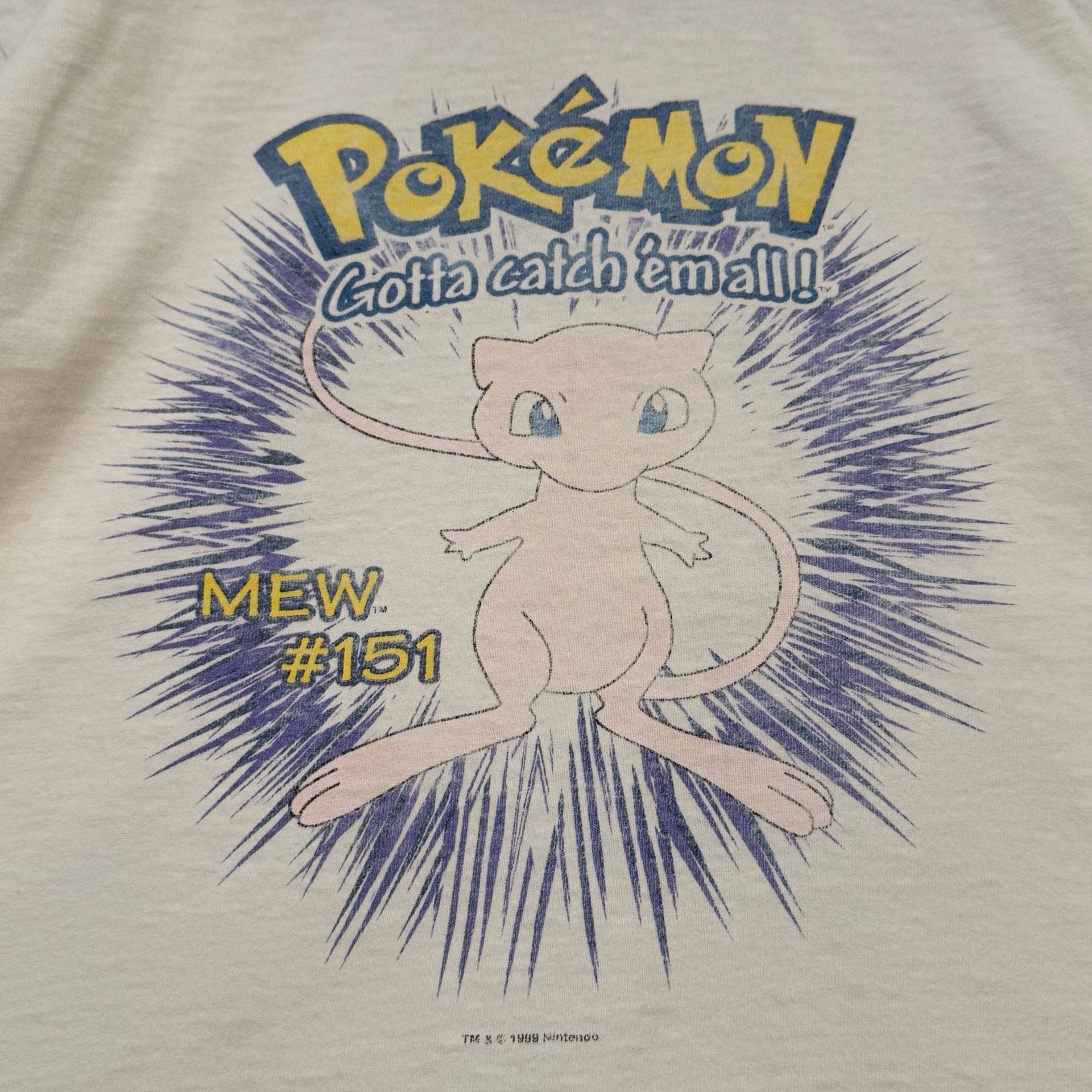 Vintage Pokemon Gotta catch 'em all! Shirt with Mew #151 print 3
