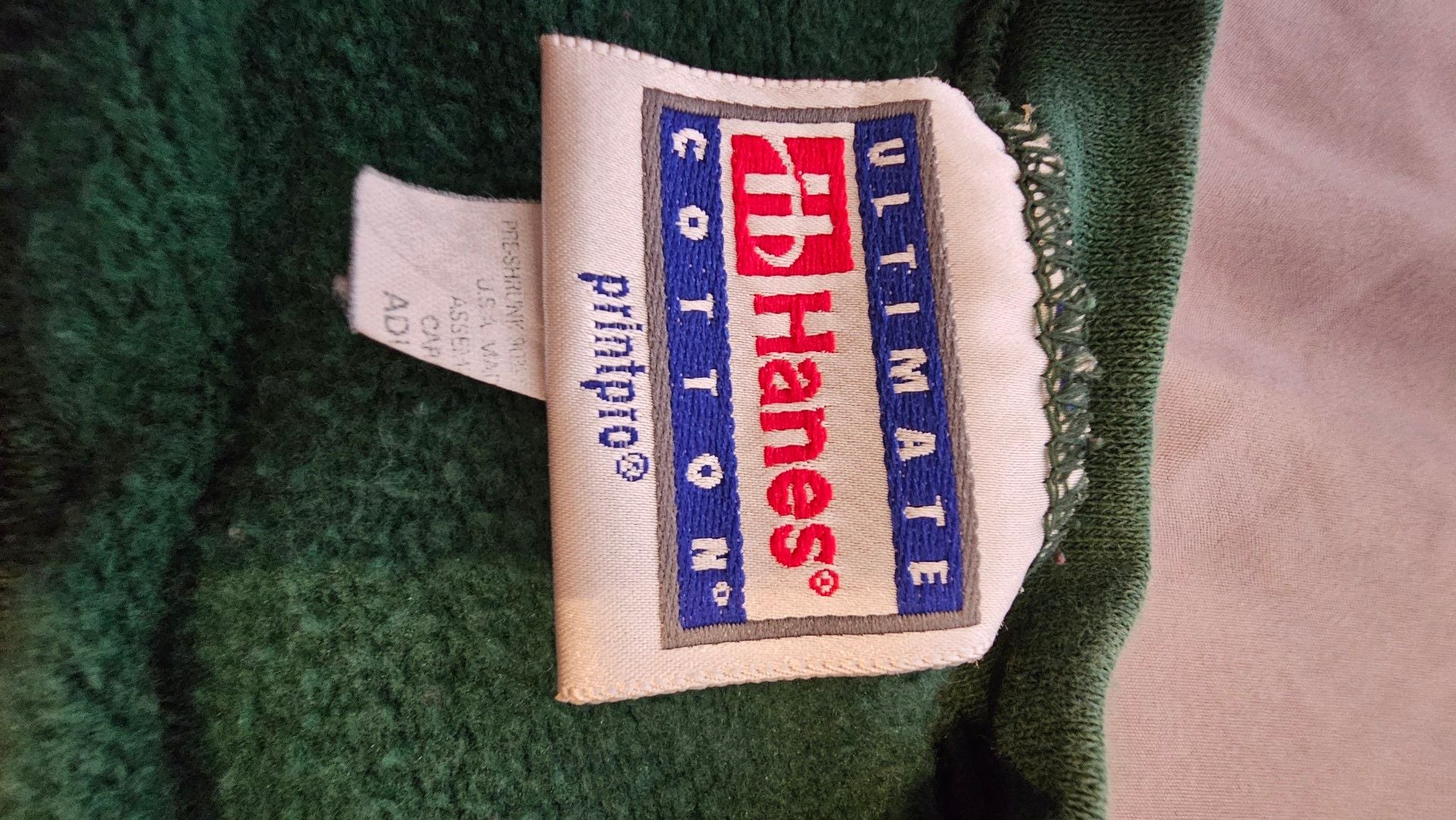 Vintage Hanes Ultimate Cotton Christmas Peace Embroidered Green Sweatshirt 7
