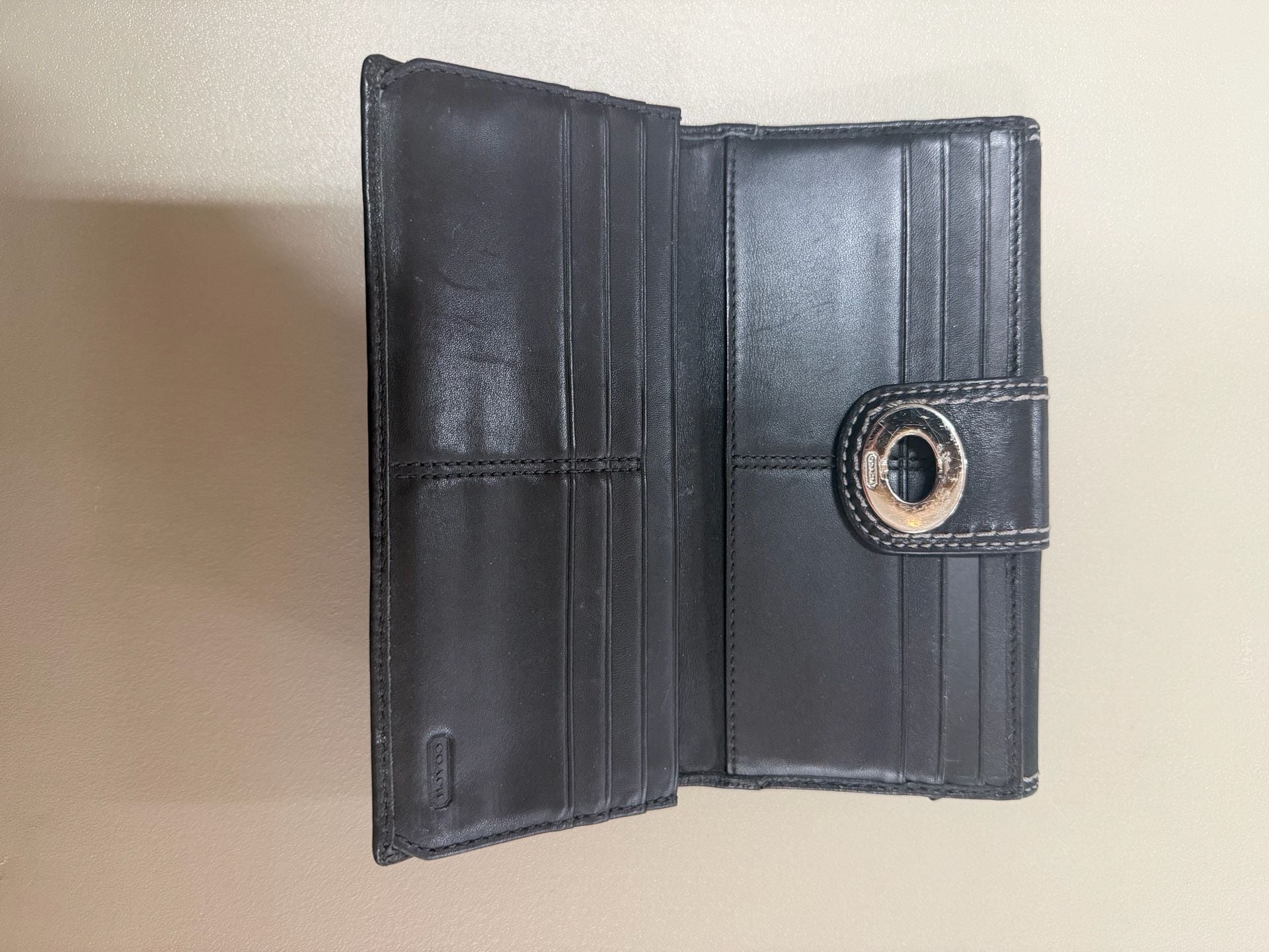 Coach Hampton Black Leather Turnlock Wallet Contrast Stitching 4