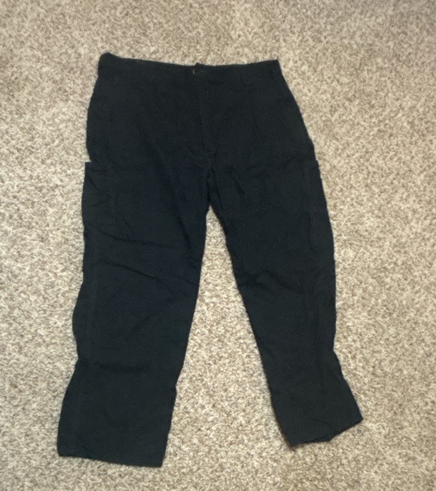 Carhartt Work Pants Size 42x32 Black Utility Cargo 2