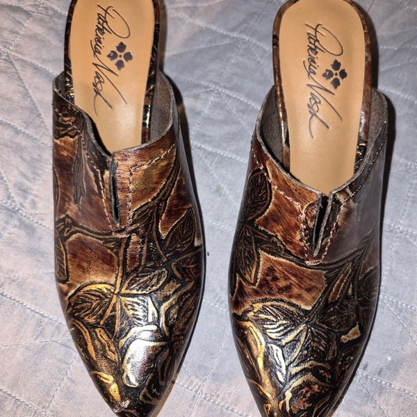 Patricia Nash Ruffina Mules Brown Gold Bark Leather Slide