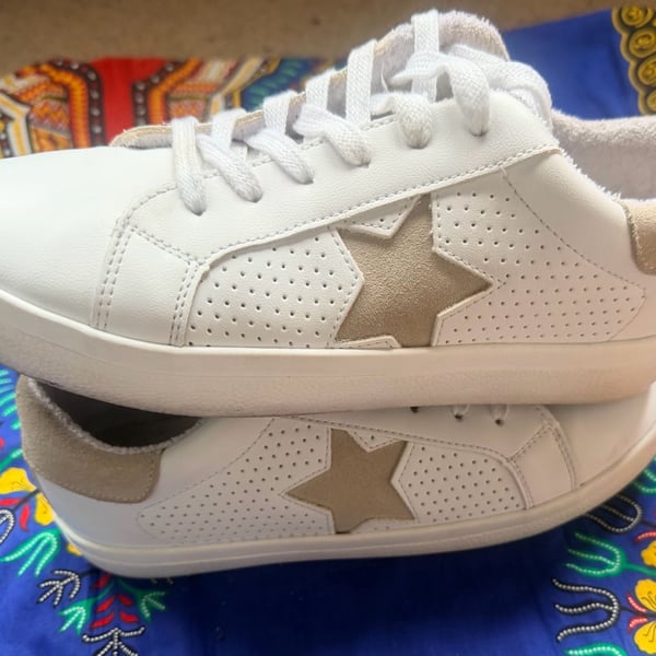 Steve Madden Starling Sneaker White Multi