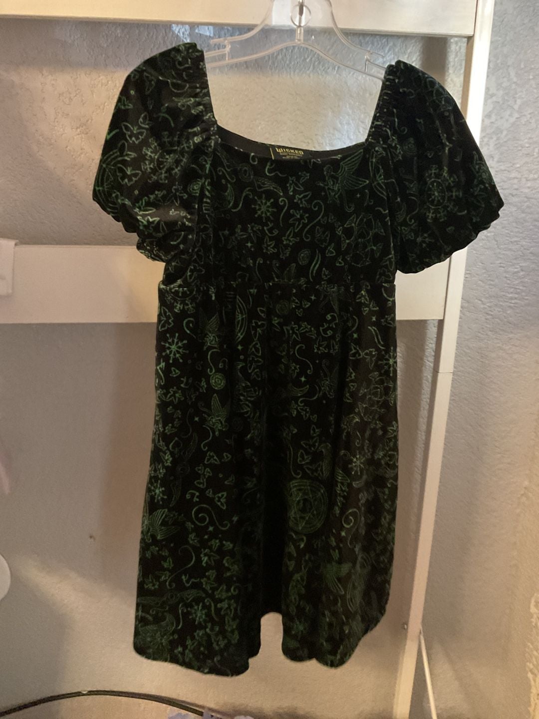 Wicked Elphaba Dress Size XS 4/5 Black Green Velvet 2
