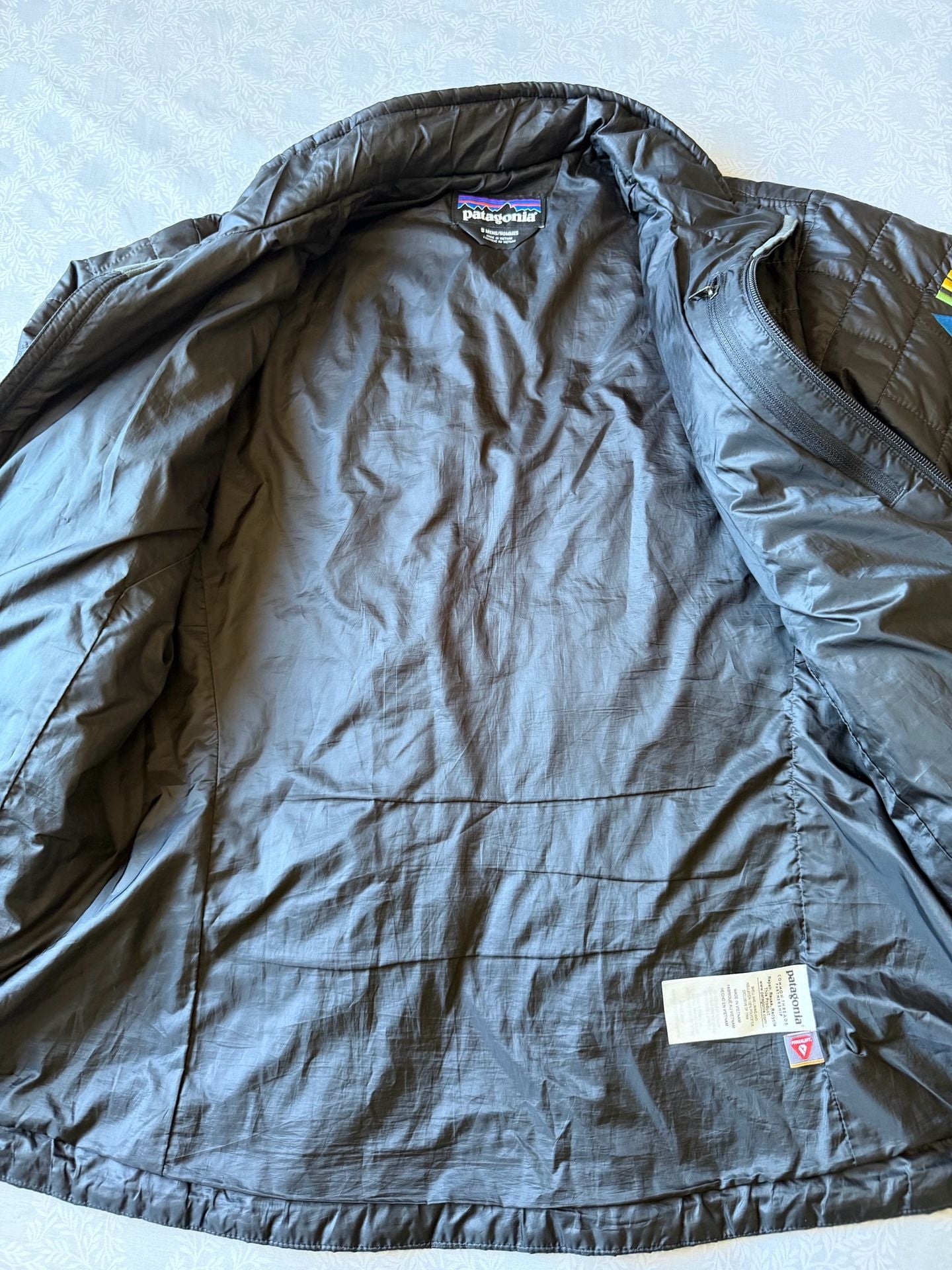 Patagonia Nano Puff Jacket Men's Size S Black PrimaLoft Insulated Puffer Coat 8