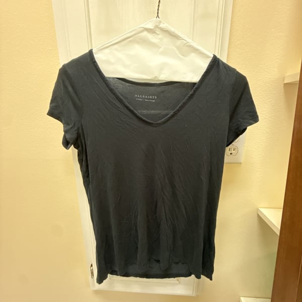AllSaints V-Neck T-Shirt Size X Small Black Short Sleeve Tee