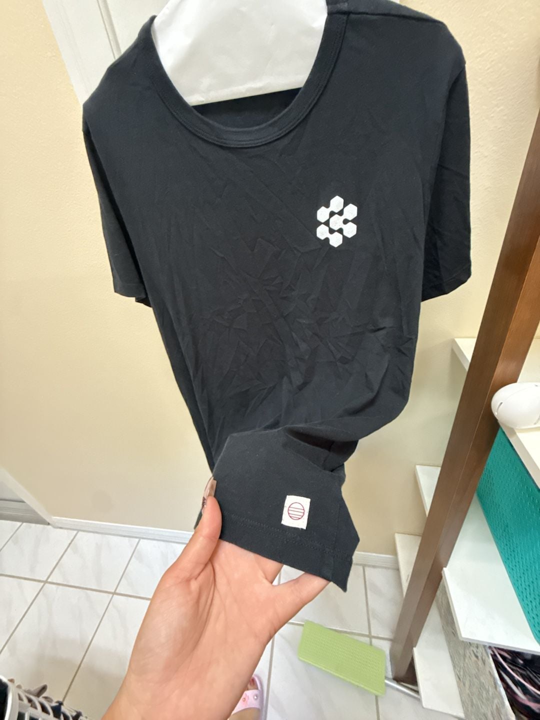 Marine Layer T-Shirt Size S Black Graphic Tee 4