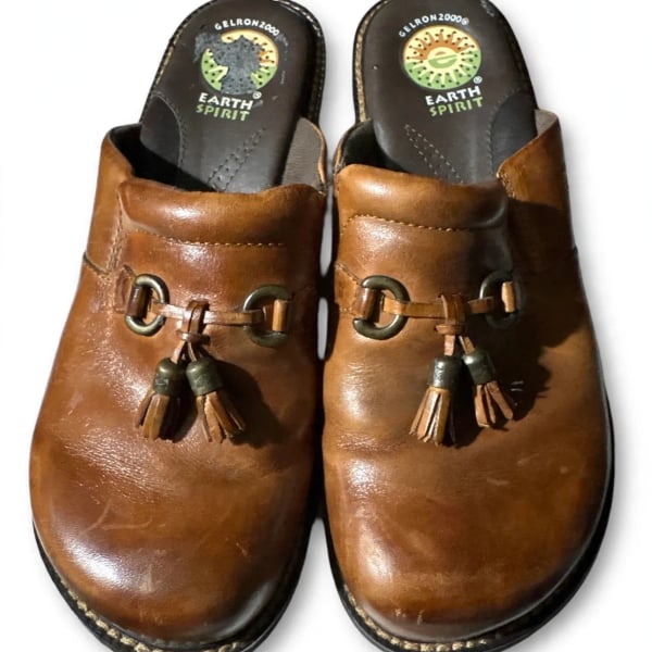 Earth Spirit Brown Leather Tassel Clogs Gelron 2000 Comfort Wedges