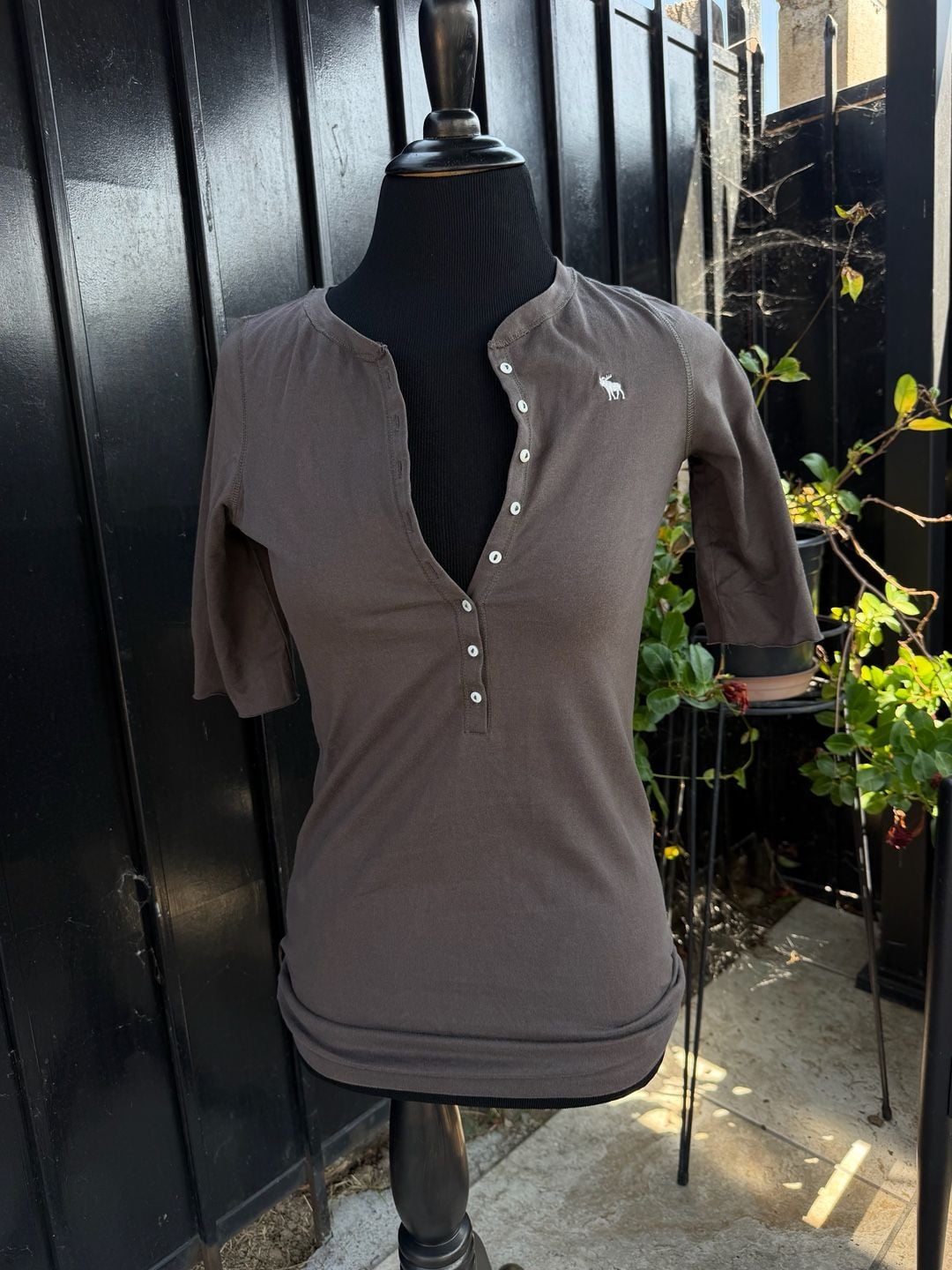 Y2K Ezra Fitch by Abercrombie & Fitch Henley Size M Brown Cotton 4