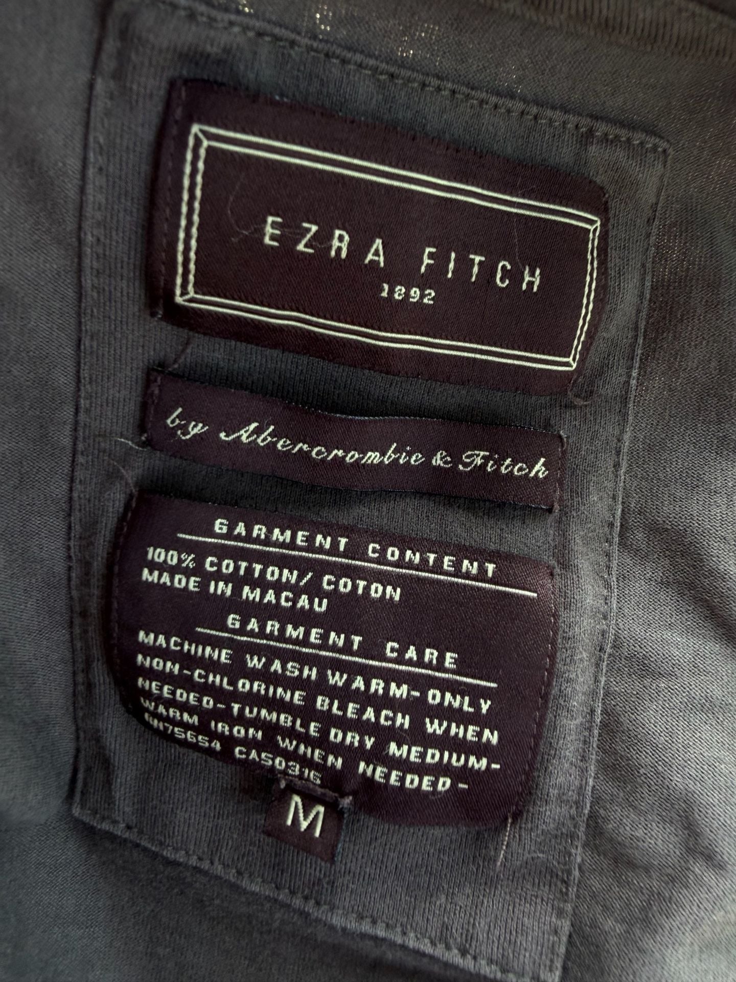 Y2K Ezra Fitch by Abercrombie & Fitch Henley Size M Brown Cotton 7