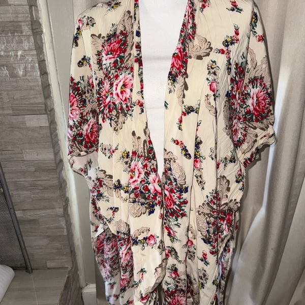 Do Everything In Love Floral Kimono Cardigan One Size Open Front Shawl Boho