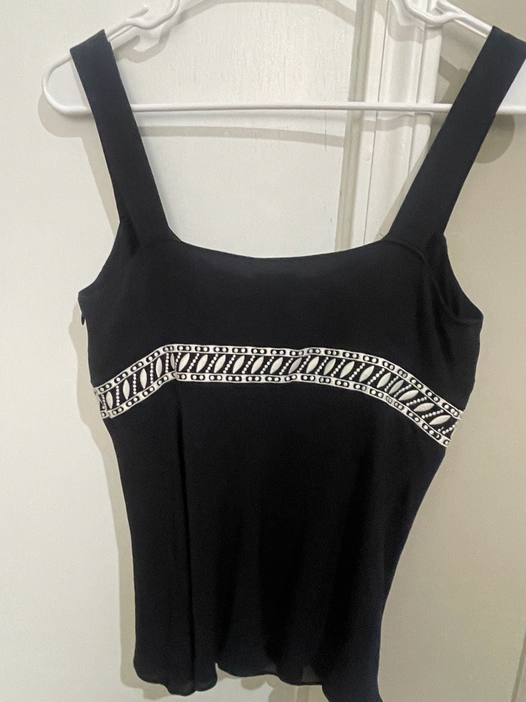 Ann Taylor tank top Size 2 Embellished Sleeveless 5