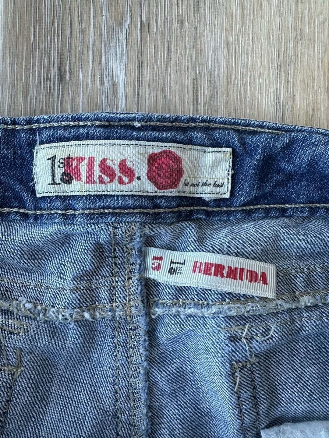 Vintage Y2K 1st Kiss Low Rise Distressed Bermuda Denim Shorts 13 Waist 34" 3