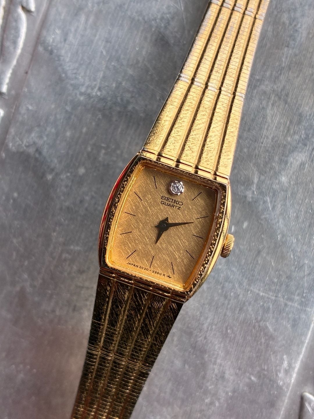 Seiko Quartz Gold Tone Ladies Dress Watch 8