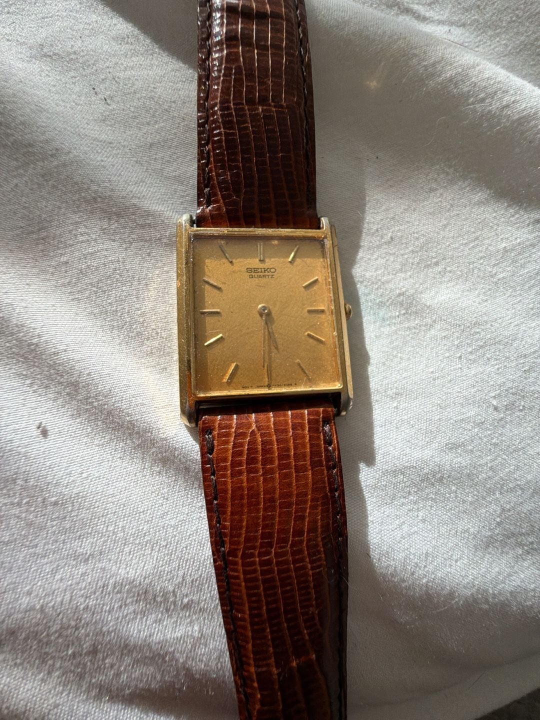 Seiko Quartz Tank Watch 5Y30-5069 Gold Tone Leather Strap 3