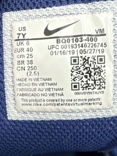 Nike Air Max 270 React Blue Sneakers
Size 7Y
#853 3