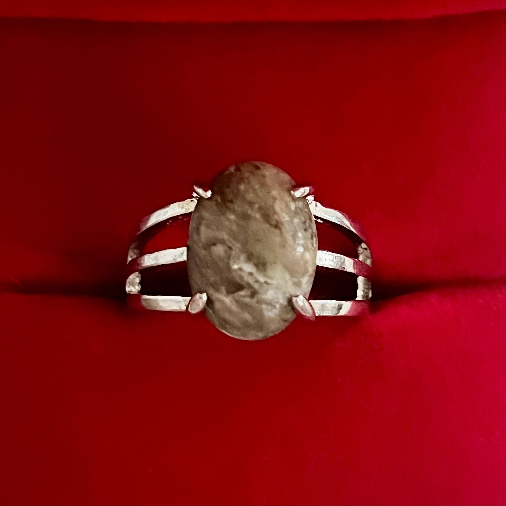 Natural Stone Oval Prong Set Triple Band Silver Ring Size 8 1