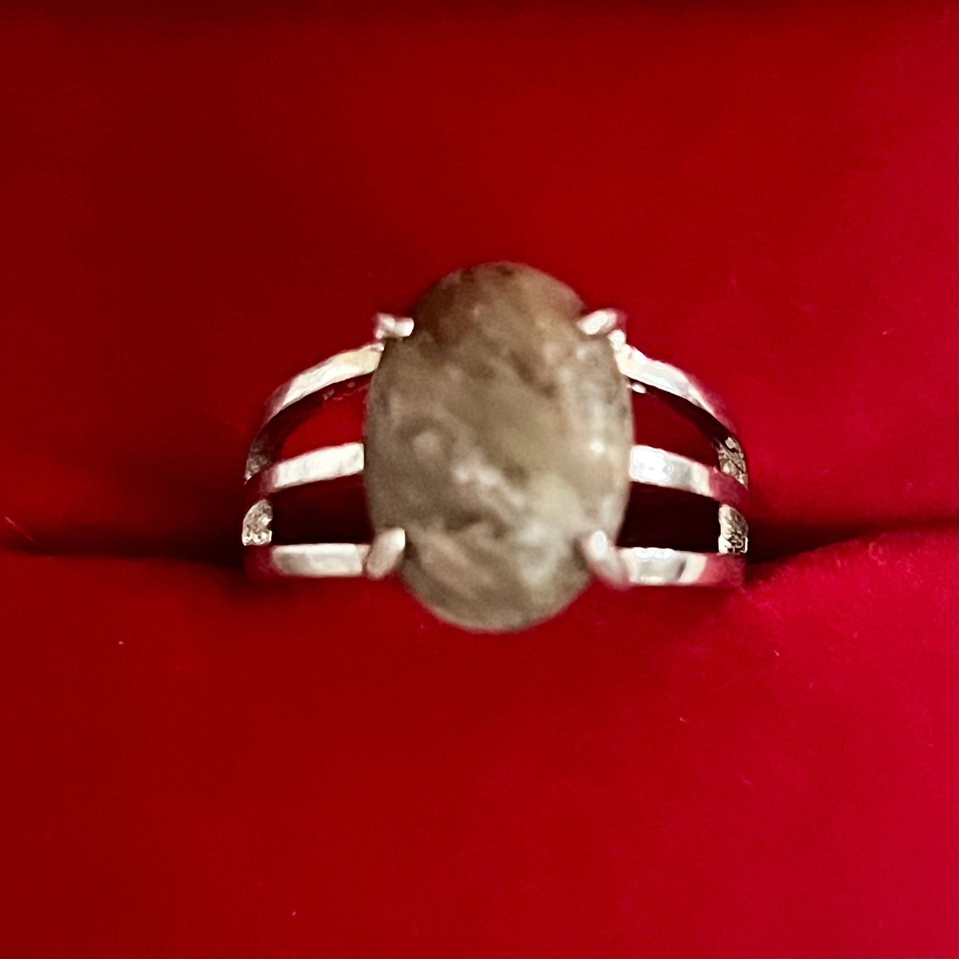 Natural Stone Oval Prong Set Triple Band Silver Ring Size 8 2