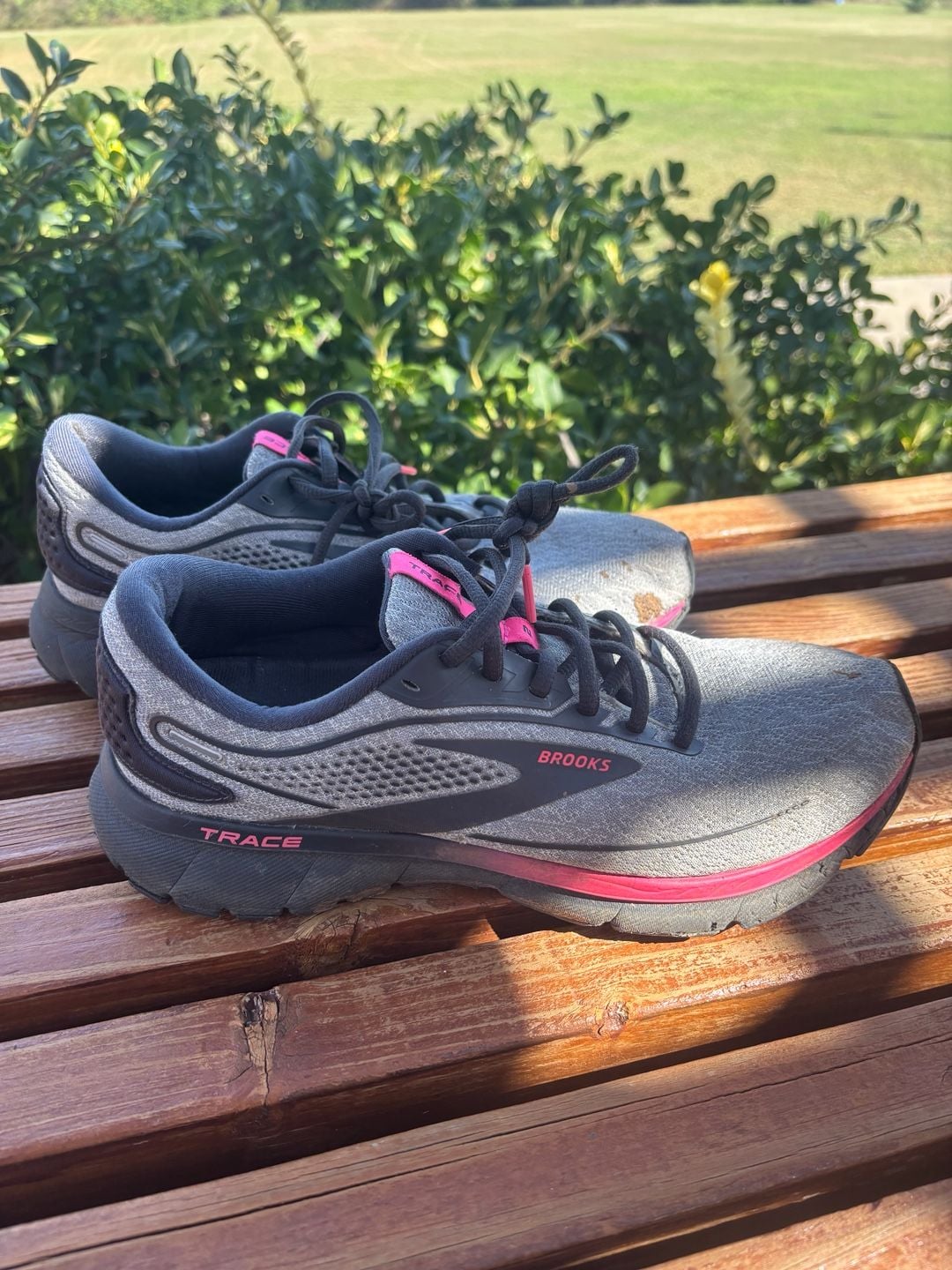 Brooks Trace 2 Running Shoes Gray Pink 2