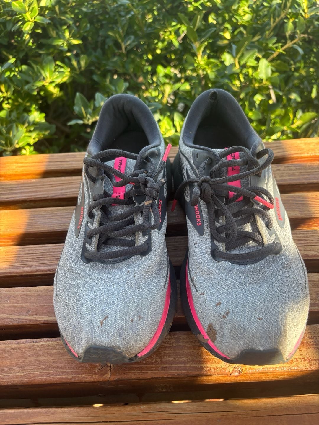 Brooks Trace 2 Running Shoes Gray Pink 3