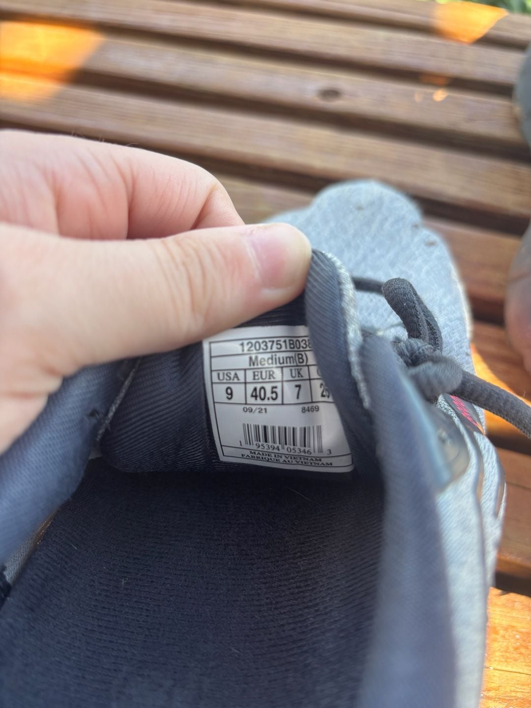 Brooks Trace 2 Running Shoes Gray Pink 8