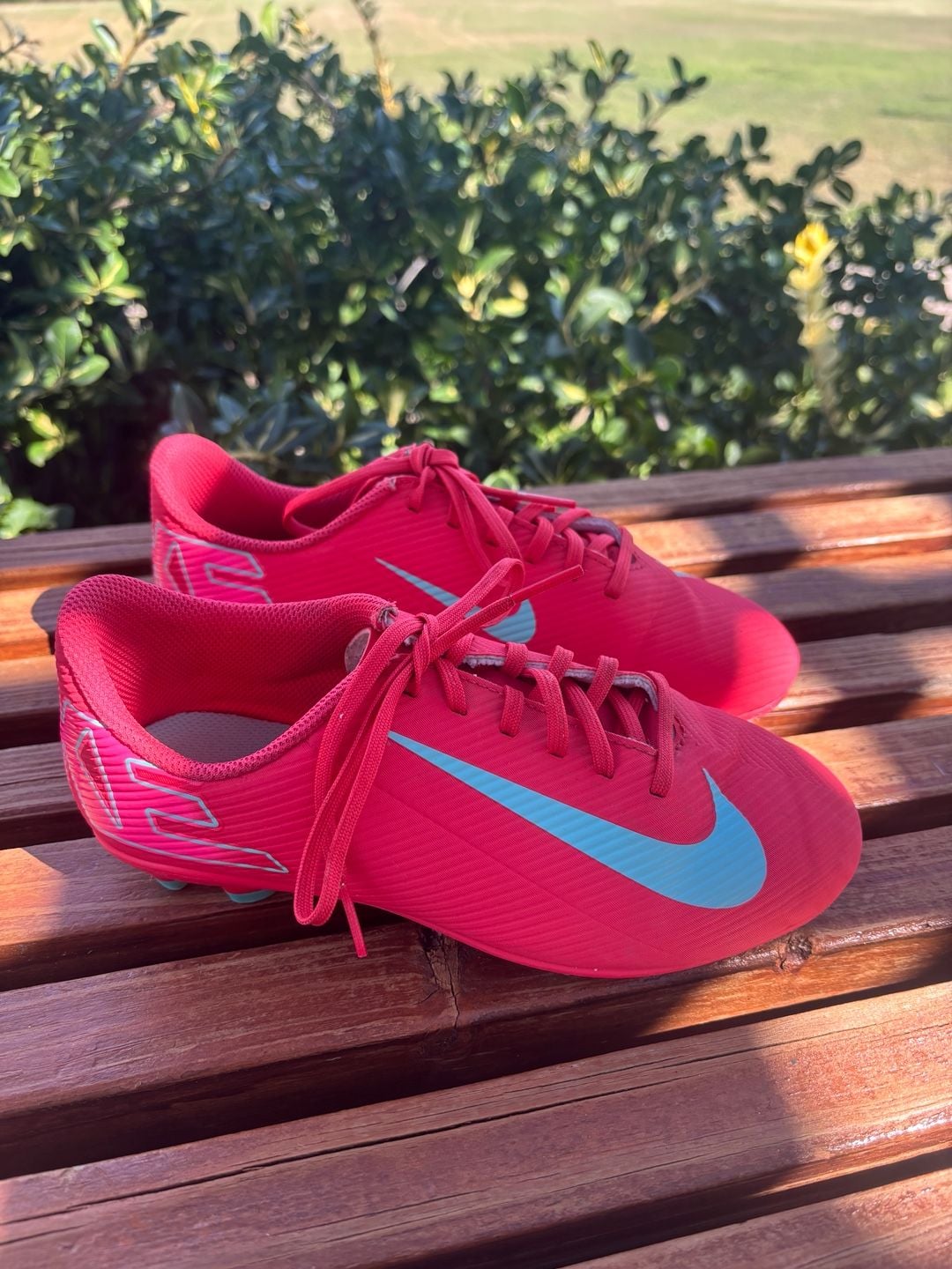 Nike Mercurial Vapor 16 Club Size 3Y Pink Soccer Cleats 2
