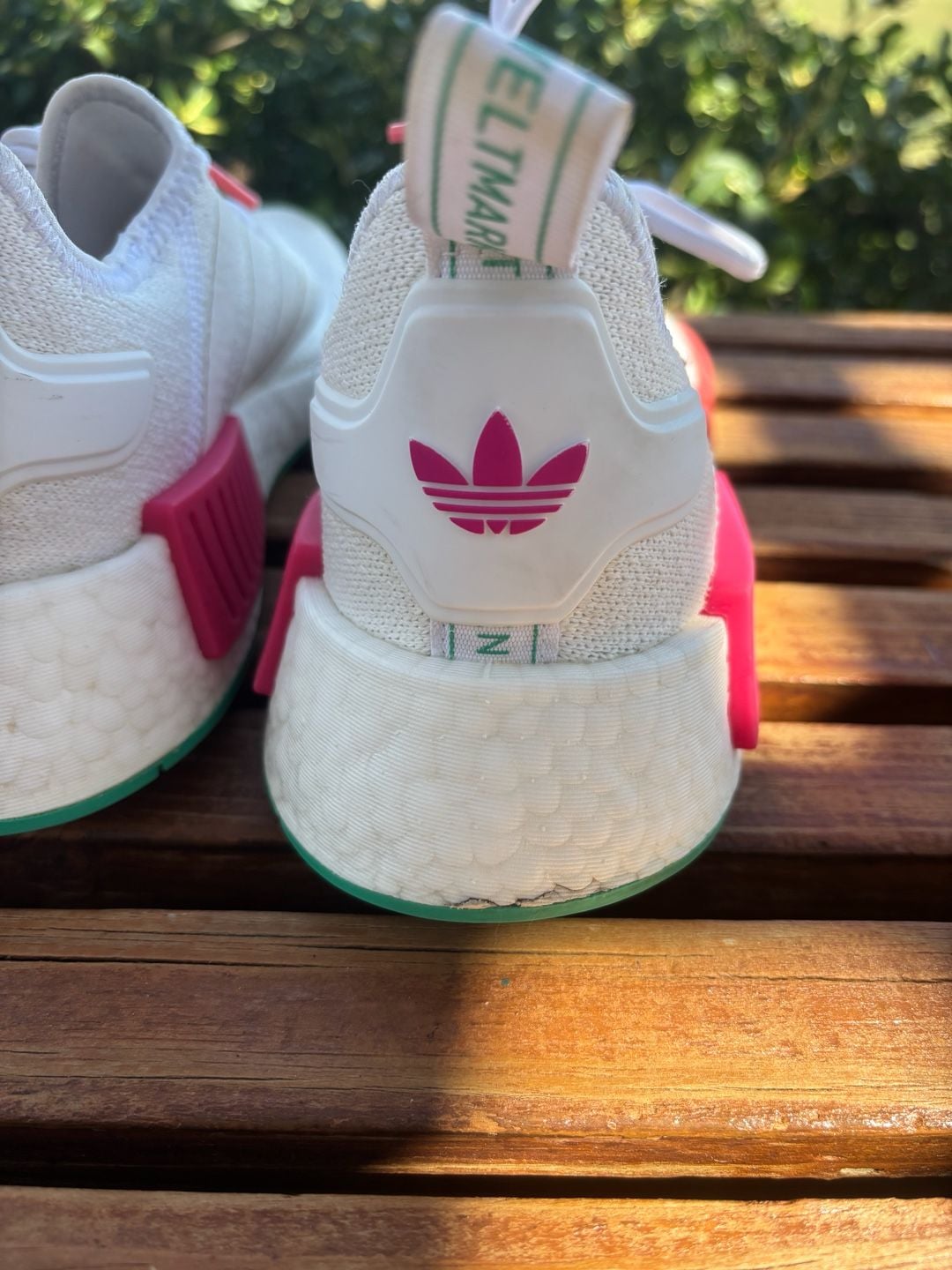 Adidas NMD_R1 Size 8 White Magenta Green GZ4964 Sneakers 6