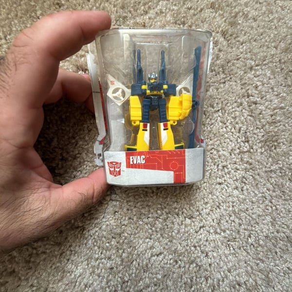 Transformers Cybertron Legends Evac Action Figure Sealed