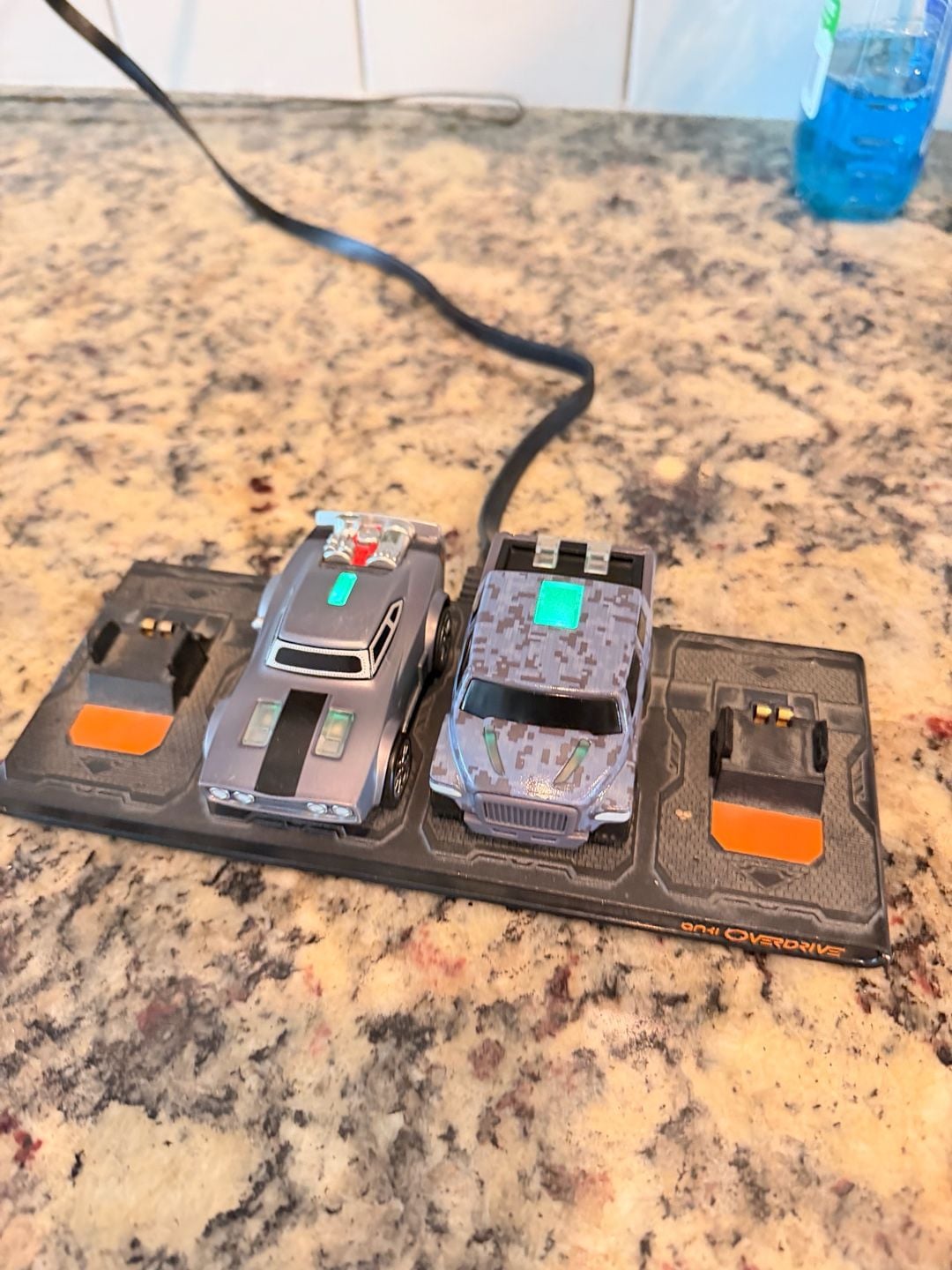 Anki Overdrive Fast & Furious Edition Charging Platform And Cars 1
