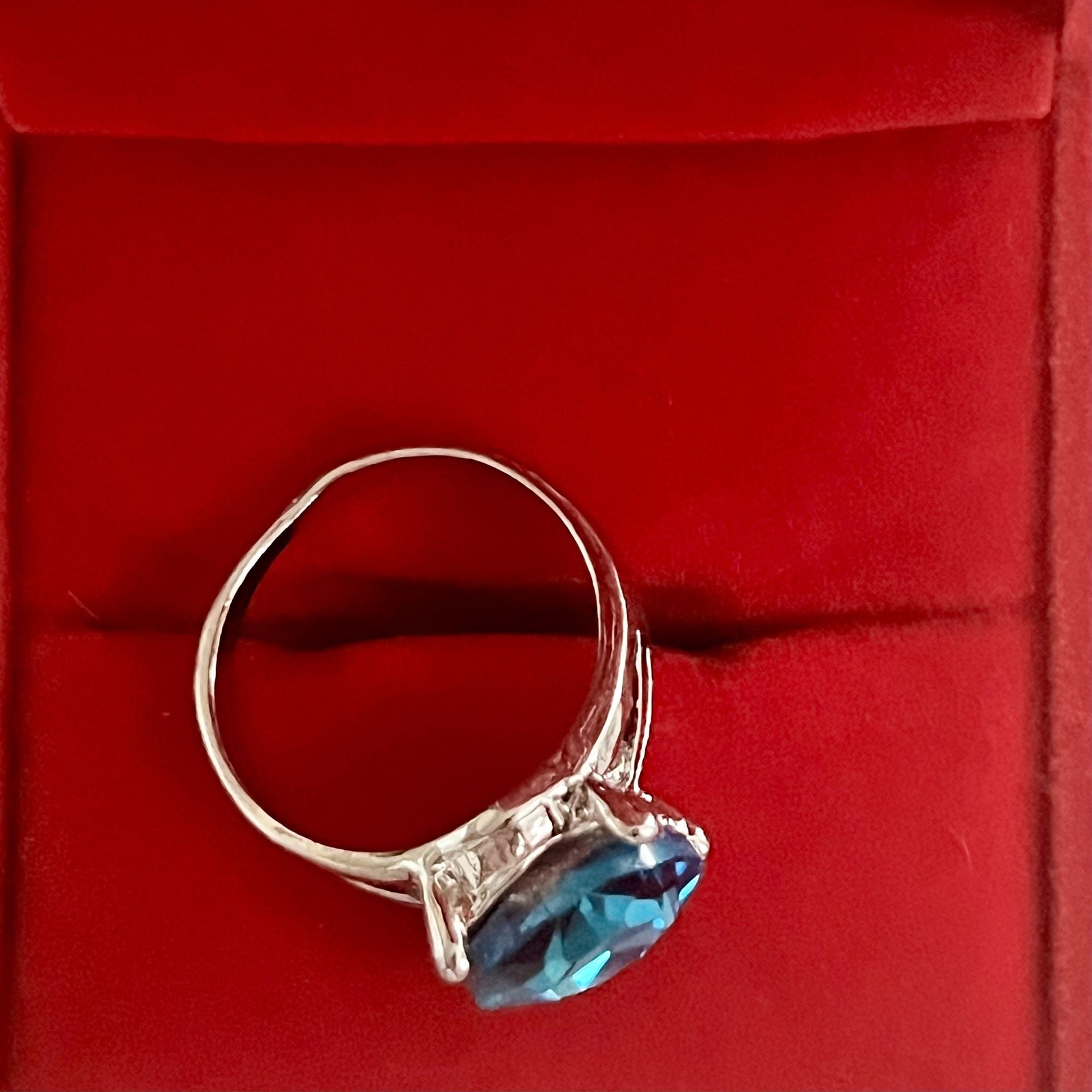 Deep Blue Aquamarine Titanium Steel Silver Cocktail Ring Size 8 5