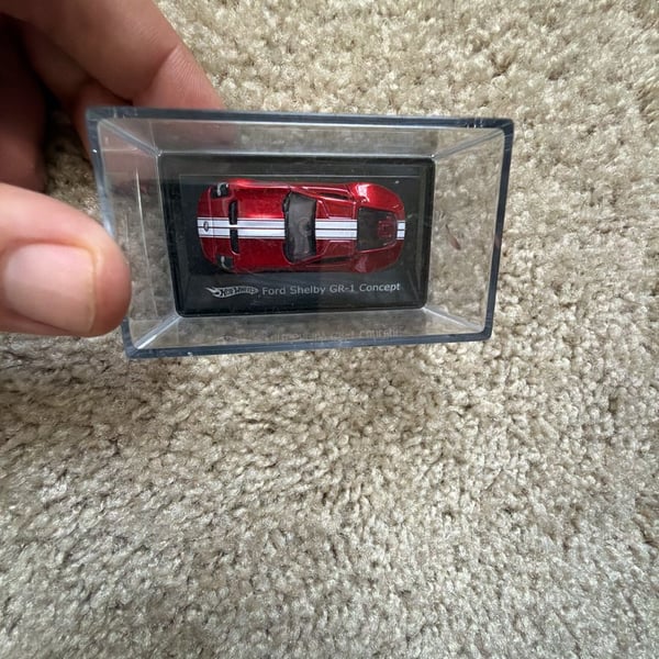 Hot Wheels Ford Shelby GR-1 Concept Red Die Cast 1:87 Scale Display Case