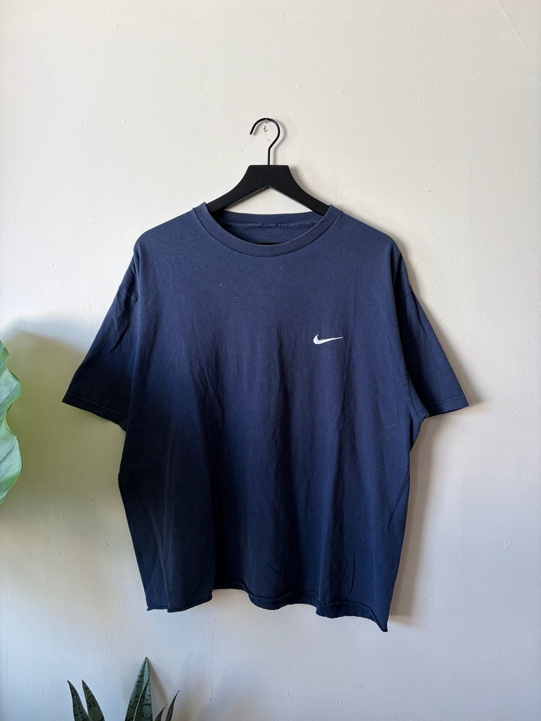 Nike Vintage Mini Swoosh T-Shirt Navy Blue Distressed 2