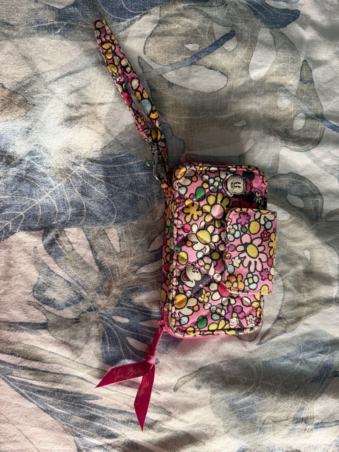 Vera Bradley Disney Just Mousing Around Wristlet Wallet Pink Mickey 2