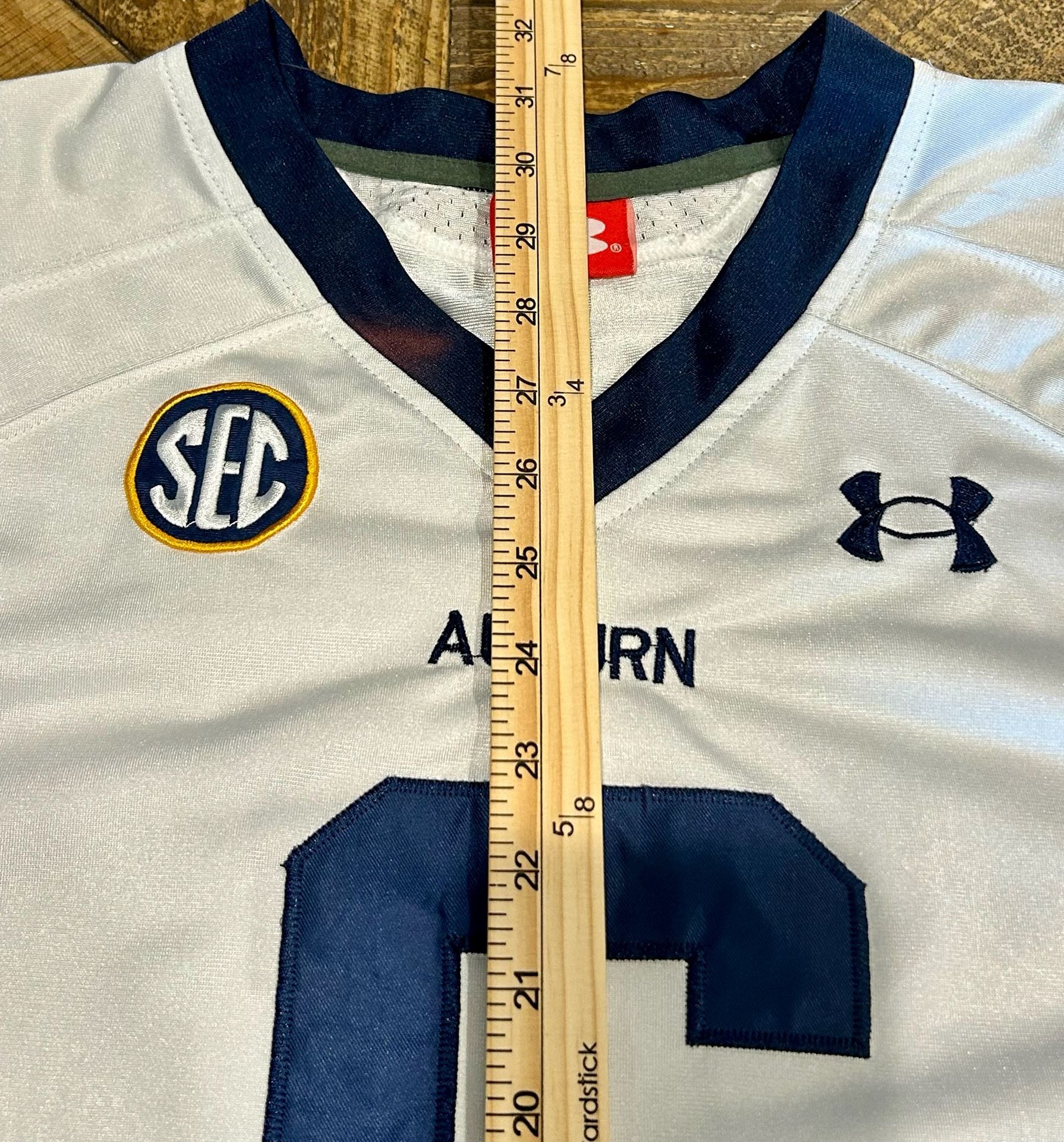 Under Armour Auburn Tigers Football Jersey Size 50 White #6 11