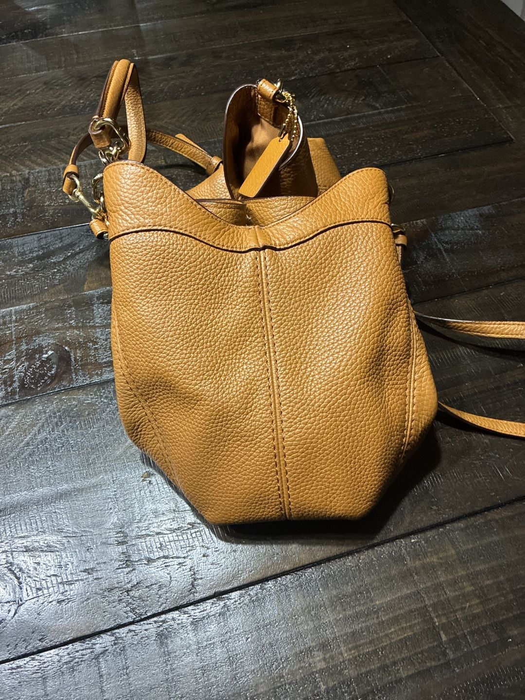 Coach Lexy F28997 Saddle Brown Pebbled Leather Shoulder Bag EUC 10