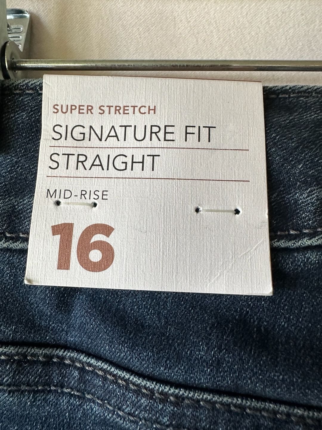 Lane Bryant Signature Fit Straight Jeans Blue Denim NWT Size 16 9